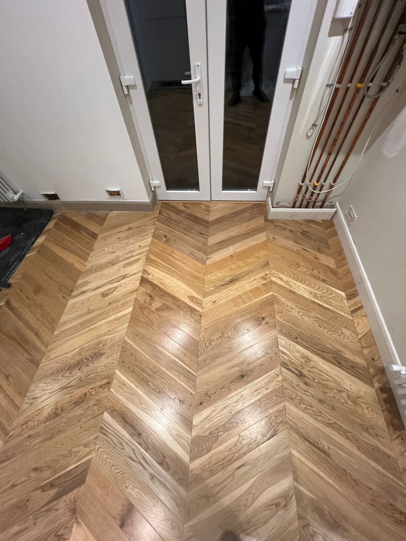 Engineered Chevron Brushed & UV Oiled Wood Flooring 18mm X 90mm