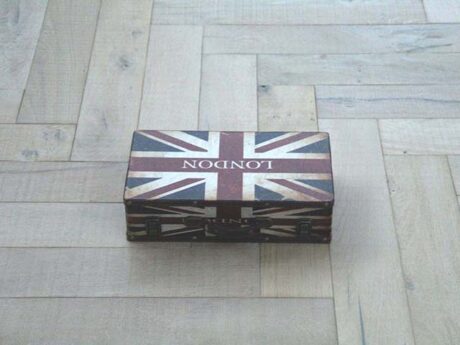 Herringbone Engineered Bespoke Coastline Brushed Oak Wood Flooring 18mm X 115mm