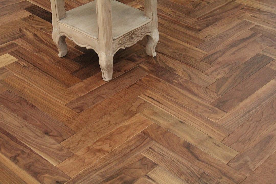 Herringbone Engineered American Walnut Lacquered Wood Flooring 18mm X 90mm X 450mm