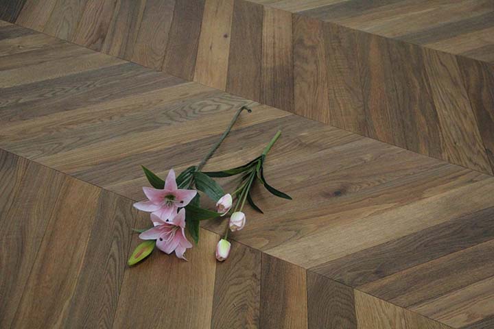 Engineered Chevron Smoked Brushed Natural Oiled Wood Flooring 18mm X 90mm