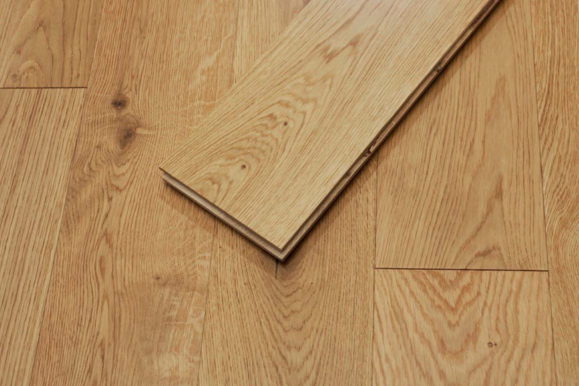 Engineered UV Lacquered Natural Oak Wood Flooring 18mm X 150mm