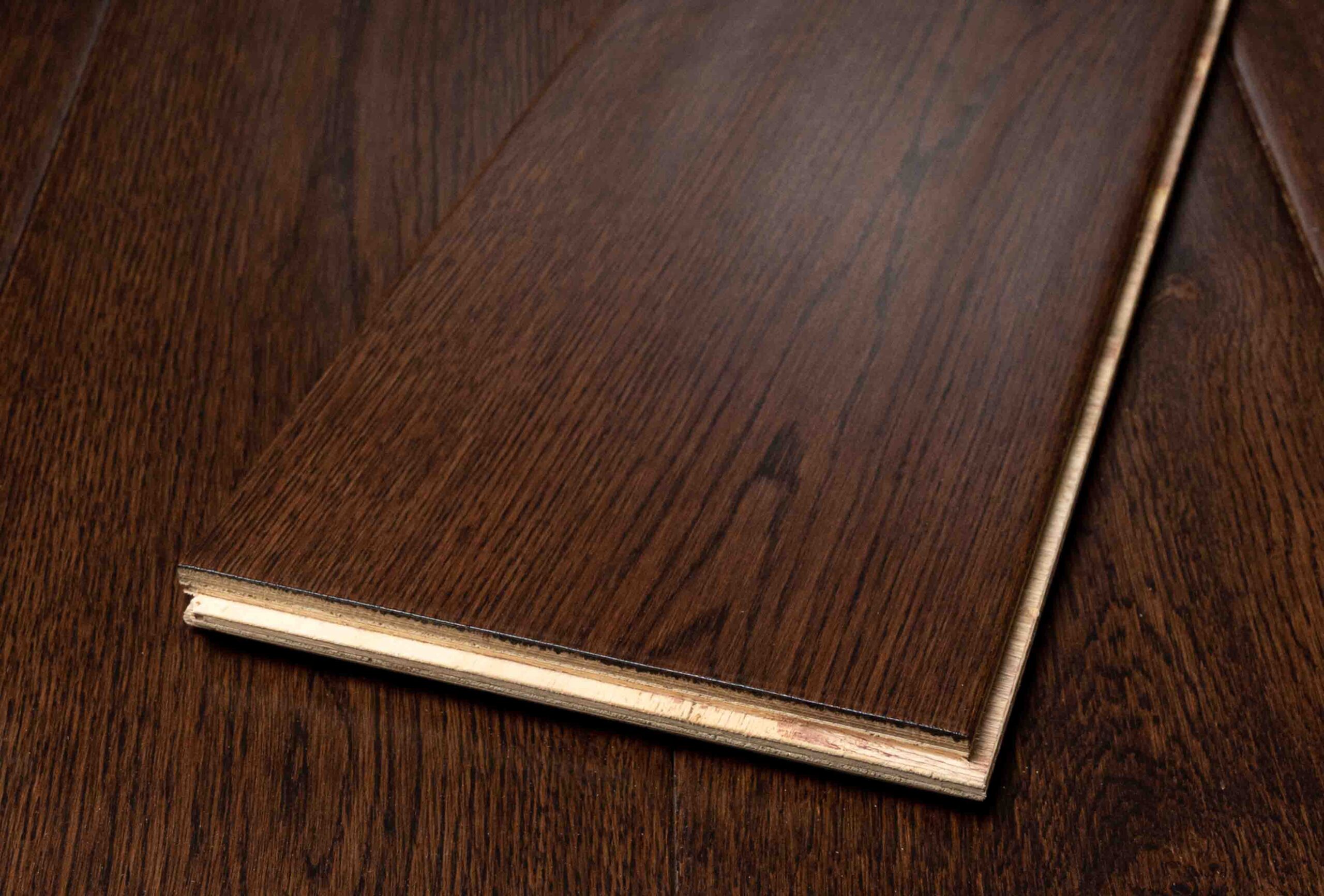 Engineered Coffee Handscrapped Lacquered Oak Wood Flooring 20mm X 190mm