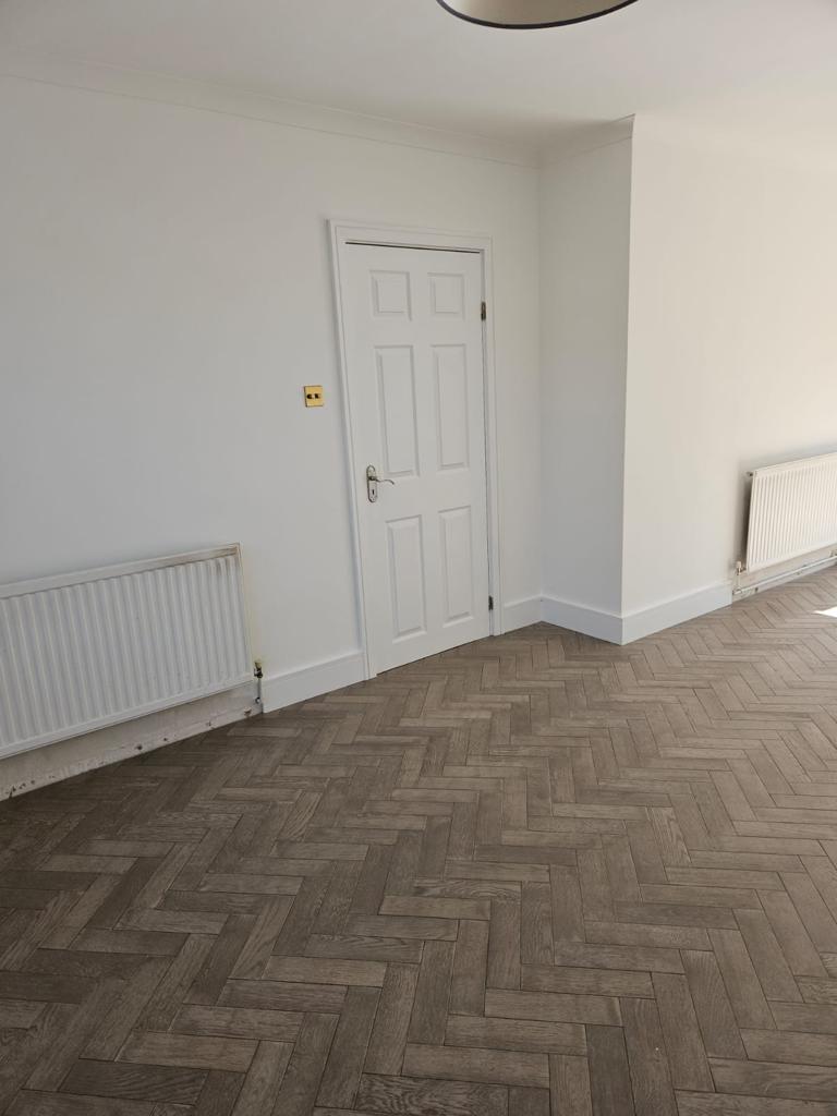 Herringbone Engineered Grey Brushed Matt Lacquered Oak Wood Flooring 18mm X 80mm