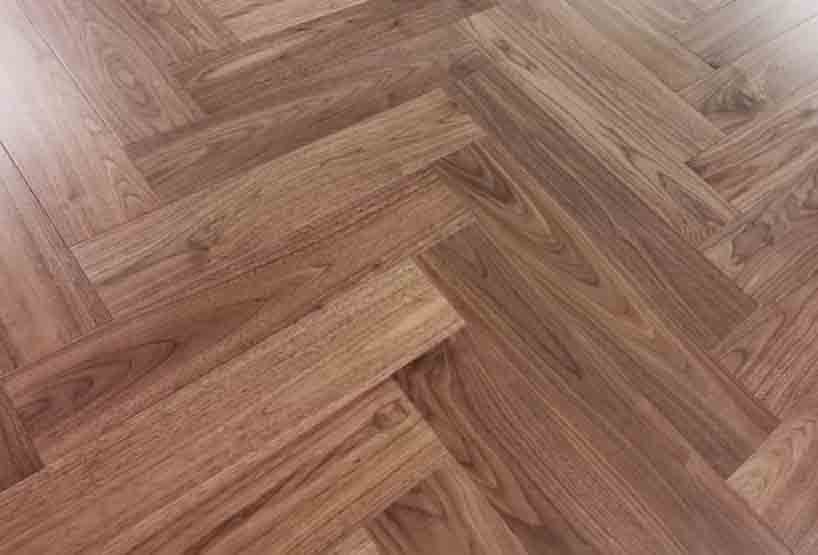Herringbone Engineered Walnut UV Lacquered Wood Flooring 14mm X 125mm