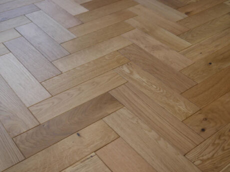 Herringbone Engineered Brushed Matt Lacquered Oak Wood Flooring 18mm X 125mm X 600mm