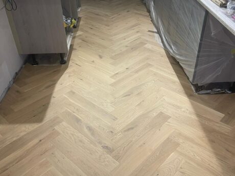 Engineered Herringbone Invisible Click Oiled Oak Wood Flooring 14mm X 110mm