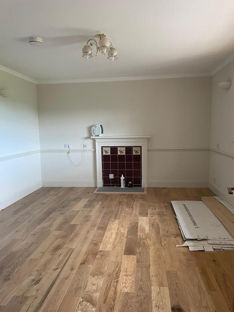 Engineered Natural Lacquered Oak Wood Flooring 14mm X 125mm