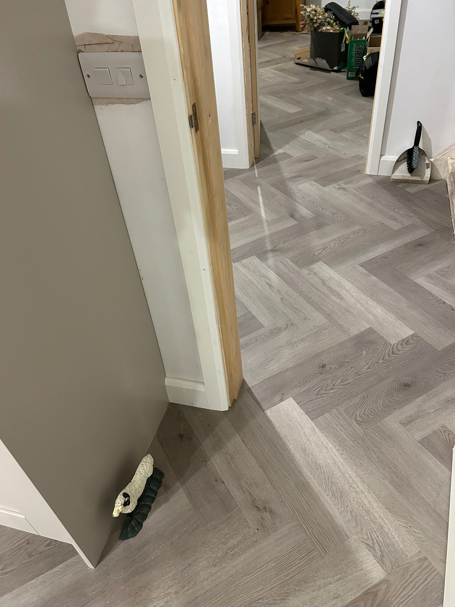 Luxury Vinyl Tile Aquacore Rigid Washed Grey Oak 5.5MM X 120MM X 660MM