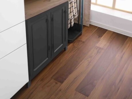 Engineered American Walnut Uv Lacquered Classic Grade Wood Flooring 15mm X 178mm