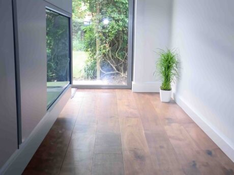 Engineered American Walnut Uv Lacquered Classic Grade Wood Flooring 15mm X 152mm