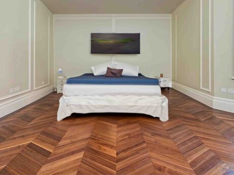 Engineered Chevron American Walnut Uv Oiled Prime Grade Wood Flooring 15mm X 70mm X 530mm