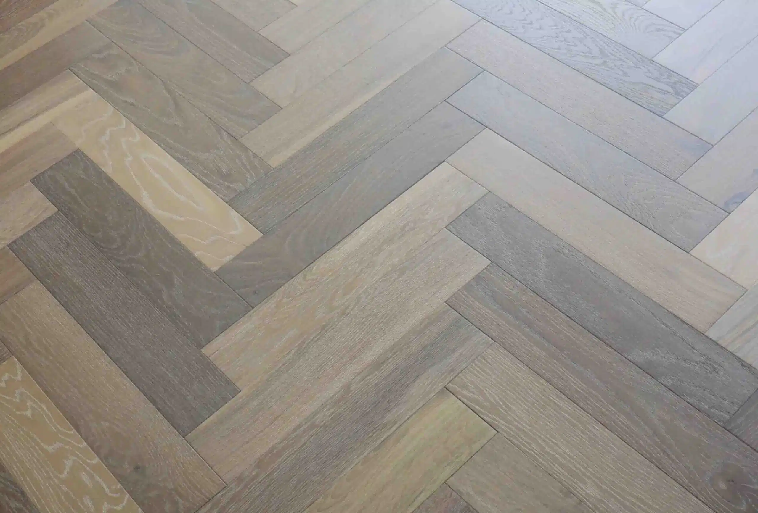 Herringbone Engineered Midnight Smoked Grey Uv Oiled Oak Wood Flooring 14/2mm X 90mm