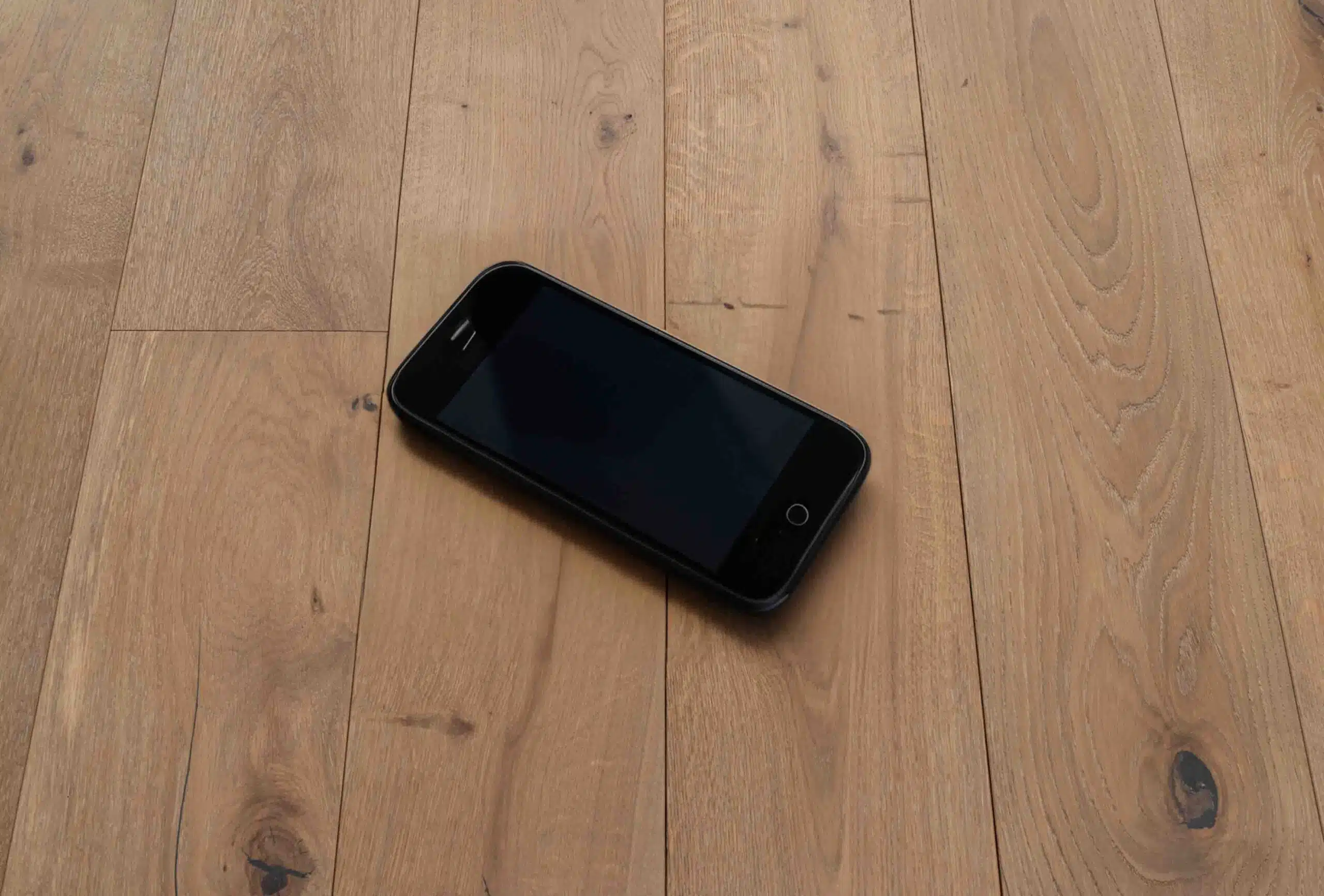 Engineered Light Smoked Oak Brushed White Oiled Wood Flooring 20mm X 220mm