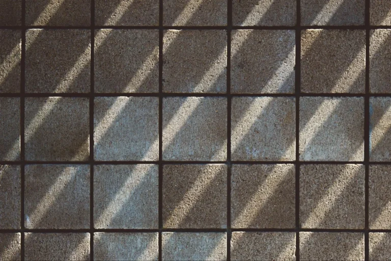 what are vinyl floor tiles