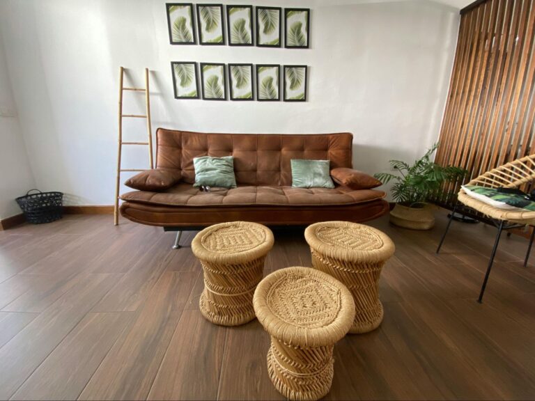 how long does engineered wood flooring last